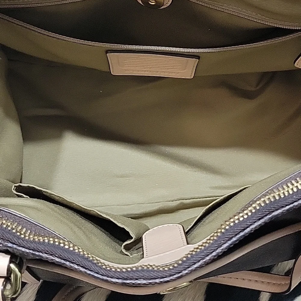 Coach Peyton Jordan Double Zip Carryall | Signature Monogram | F26187